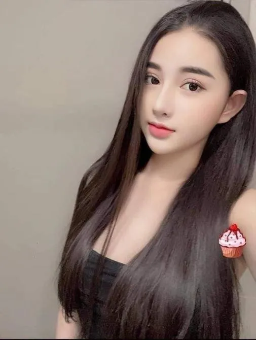 NEW FIRST DAY!  STUNNING SEXY BRUNETTE KNOCKOUT KOREAN MODEL - Image 3