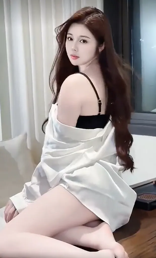 I am the Girl from your Dreams, Young, Sexy - Available NOW  - Image 2